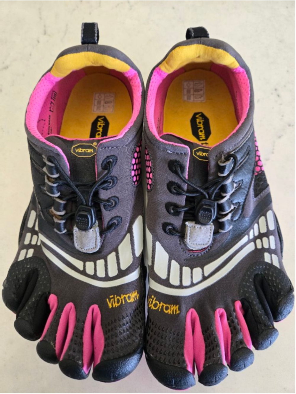 Women's Vibram FiveFingers Athletic Shoes EU Size 39/US 8.5 Gray Pink